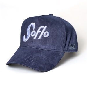 Soflo Suede hat with embroidered 3D logo